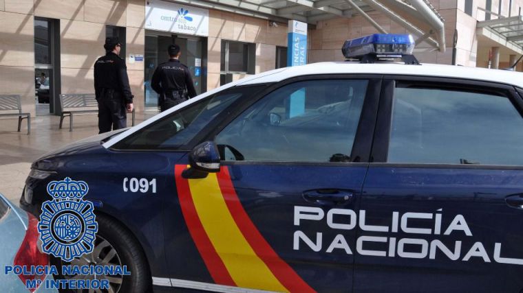 Mató a su padre y después lo arrojó a un pozo