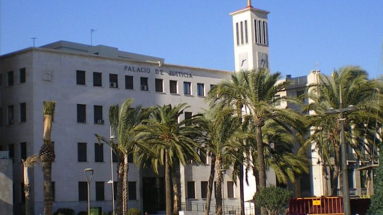 A prisión por 'abalanzarse' sobre una niña de 12 años en la calle y besarla