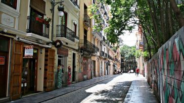 Agredido con una botella rota al intentar evitar que abusaran de su mujer