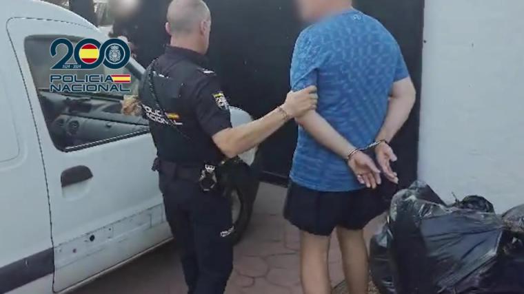 14 detenidos: Enviaban marihuana a Irlanda oculta en sacos de pienso para animales