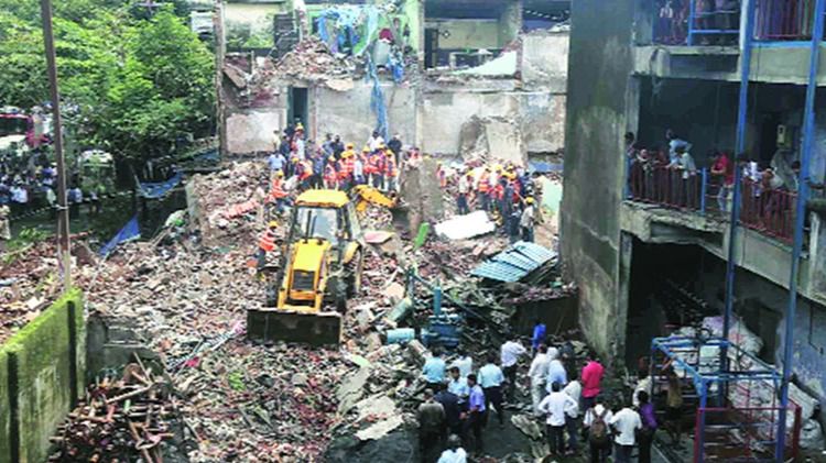 39 muertos por el derrumbe de un edificio cerca de Bombay (India)