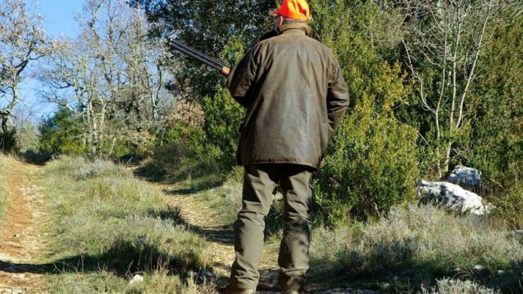 Traspiés trágico: Mata de un disparo en la cabeza a su compañero de caza