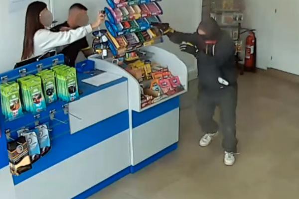 Detenido tras intento de atraco a gasolinera con arma de fuego