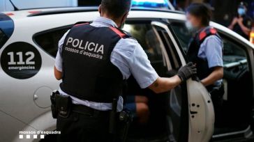 Atropelló a una motorista al huir de un control policial