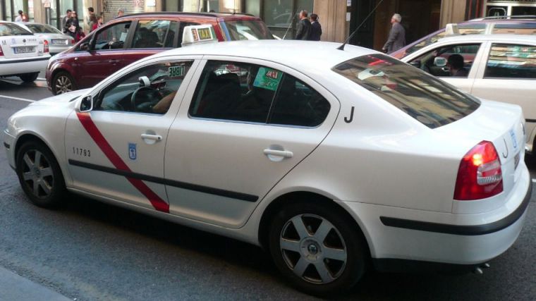 A prisión un taxista por abusar de una clienta embriagada