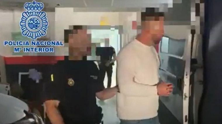 Detenido en Francia por intentar acabar con la vida de dos policías en Canarias