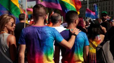 La discriminación contra las personas LGBT es 