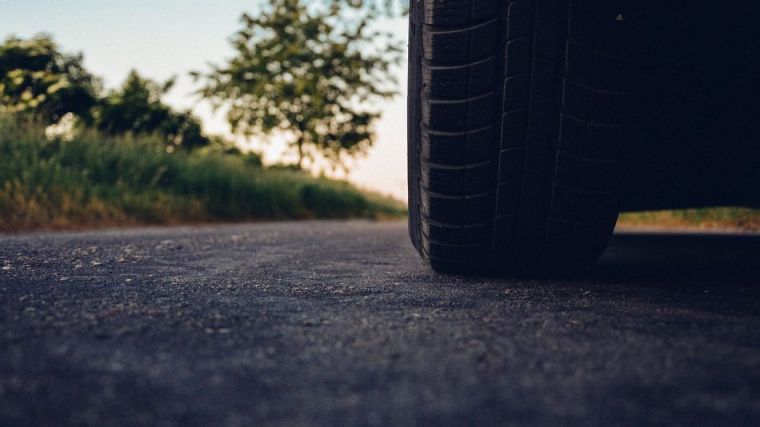 La velocidad causa un cuarto de los siniestros mortales en carreteras españolas en 2024