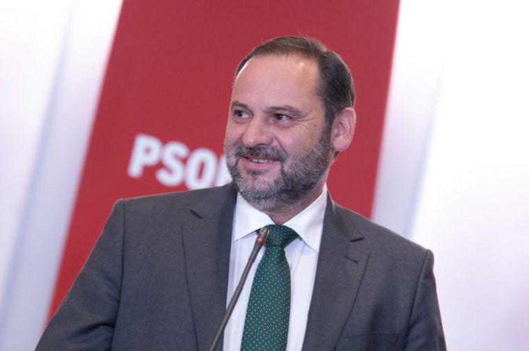 La UCO investiga el origen de 60.000 euros en efectivo y 95.000 en desembolsos de Ábalos