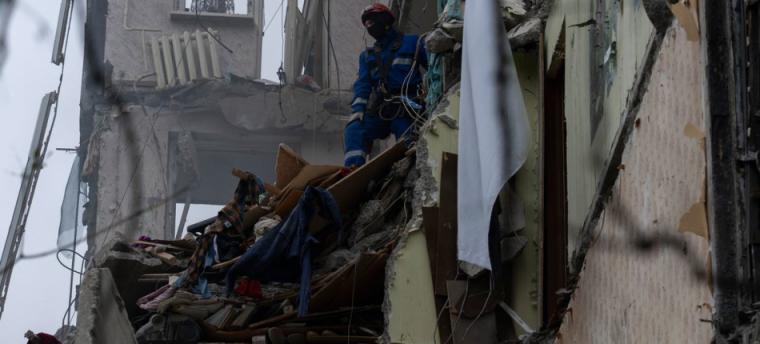 Al menos seis muertos, incluidos dos niños, en nuevos ataques rusos a Ucrania