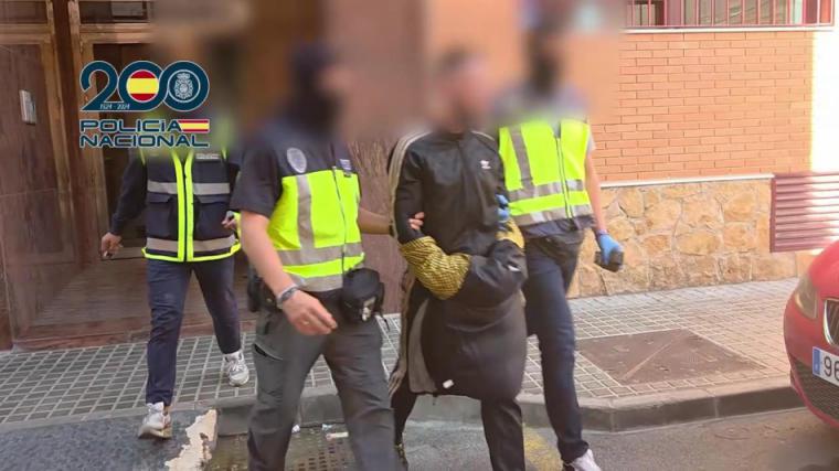 Cae una mafia del crimen en Almería: 15 arrestos y un arsenal incautado en el sur de España