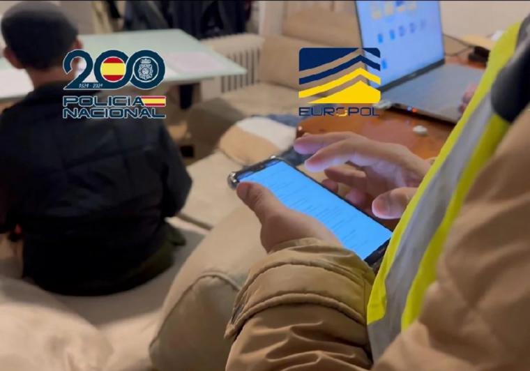 Ciberpatrullaje épico: Cómo la Policía capturó a 20 criminales en su cruzada contra la pornografía infantil
