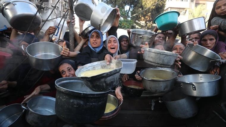 Tragedia en Gaza: 21 muertos tras una estampida en un reparto de ayuda humanitaria