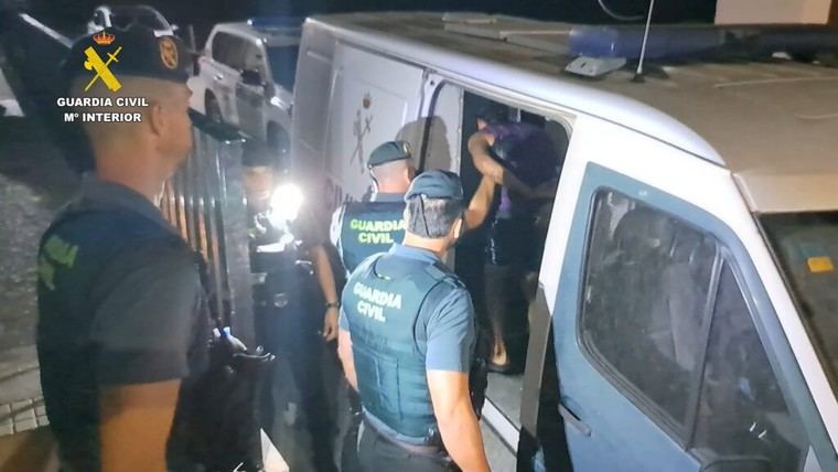 Cae una banda que secuestró y torturó a uno de sus miembros por tráfico de drogas en España
