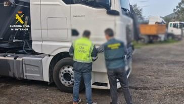 Desmantelan una estafa millonaria de vehículos industriales en Pontevedra