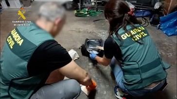 Familia detenida por estafar un millón de euros a 81 personas en esquema piramidal