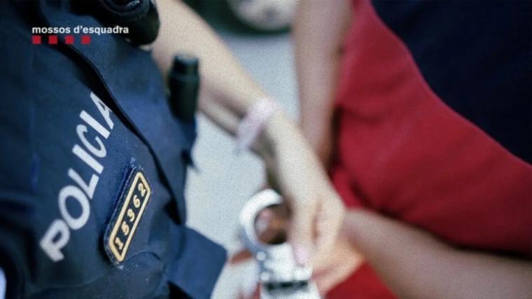 Detenidas cinco personas por la muerte violenta de un menor en Barcelona