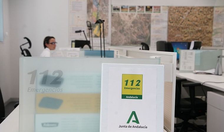 Trabajador muere tras caer de una azotea en Gines, Sevilla