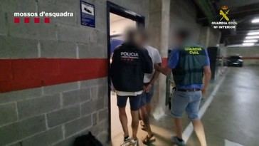 Detenidos tres individuos por sabotear una vía ferroviaria en Bages
