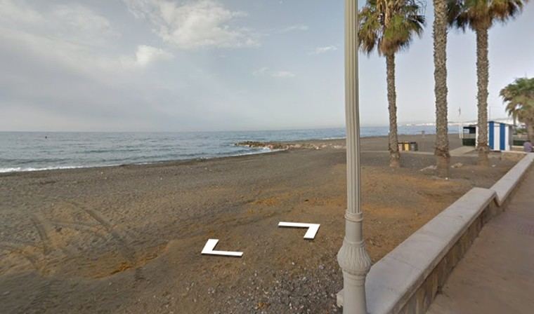 Impactante descubrimiento: Encuentran un cuerpo sin vida flotando en la playa de La Mezquitilla en Algarrobo