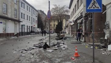 Zelenski denuncia atentado terrorista ruso en Ucrania con un muerto y 25 heridos