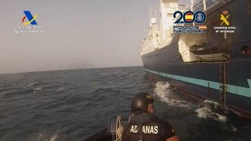 Detienen a tres por 500 kilos de cocaína en velero en el Atlántico norte