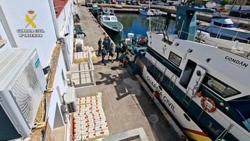 La Guardia Civil incauta 12.000 litros de combustible en operativos contra el narcotráfico en Murcia y Huelva