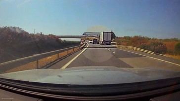 Locura al volante: Mujer conduce en dirección opuesta por la autovía A-49 y desata el pánico entre los conductores