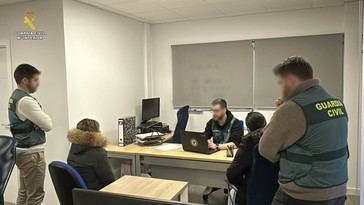 Doce personas bajo investigación por estafa y blanqueo de capitales en red criminal internacional