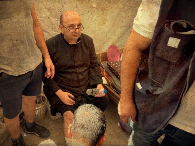 Israel ataca la única iglesia católica en Gaza: Al menos dos muertos y entre los heridos un conocido del papa Francisco