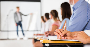 Italia investiga fraude por cursos de capacitación ficticios y realiza allanamientos
