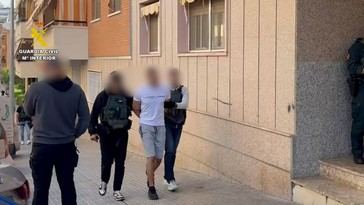 Adoctrinamiento y radicalización: La Guardia Civil desmantela un peligroso plan terrorista en pleno corazón de Barcelona