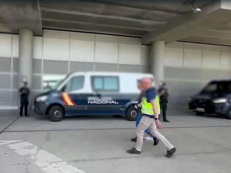 La Policía traslada a España al hermano del autor material del atentado contra Alejo Vidal-Quadras en Madrid