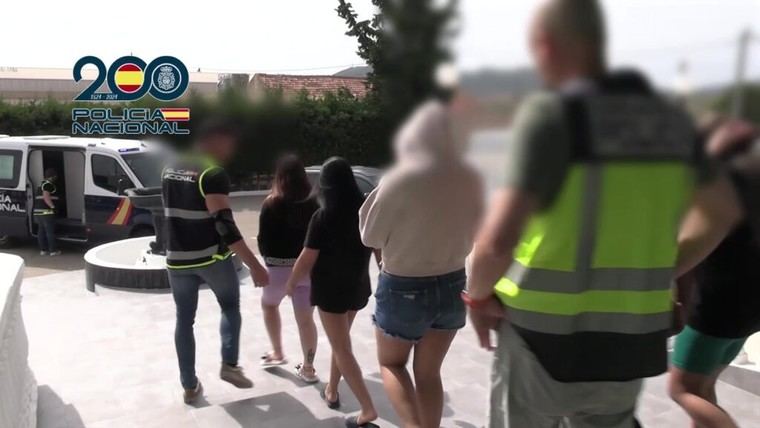 Desarticulan en España una red de trata de mujeres para explotación sexual