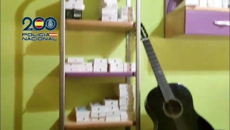 Cae una red secreta que vendía móviles de lujo robados por menos de la mitad de su precio