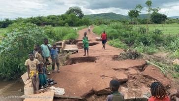 Emergencia en Mozambique: Agua contaminada y desnutrición amenazan la vida infantil tras inundaciones