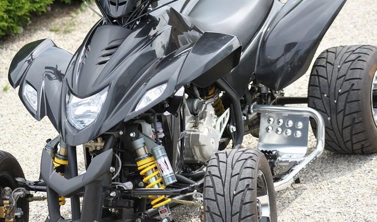 Un joven de 35 años pierde la vida en un choque mortal entre un quad y un coche en Huelva
