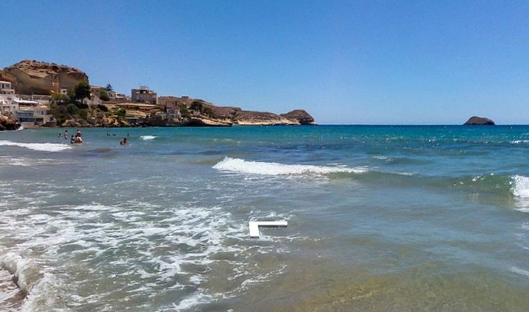Fallece un joven en la playa Mar Rabiosa de Pulpí, Almería