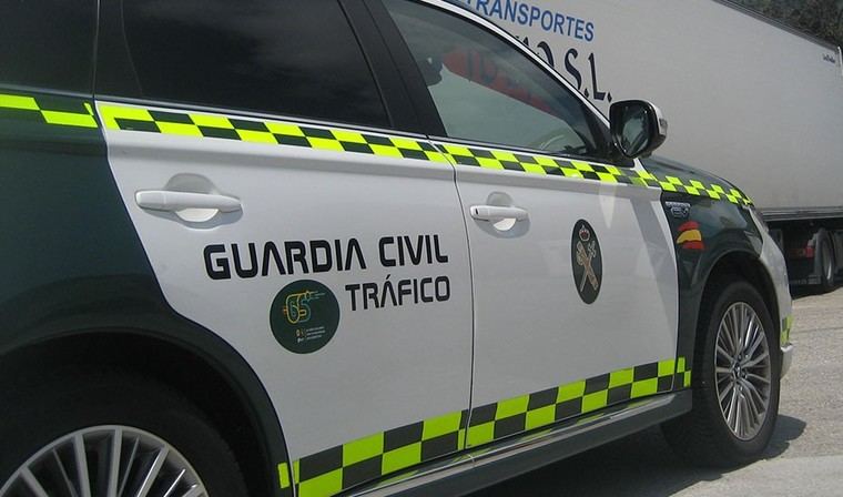 Trágico accidente en Coín: Un motorista fallece tras ser atropellado por una máquina niveladora