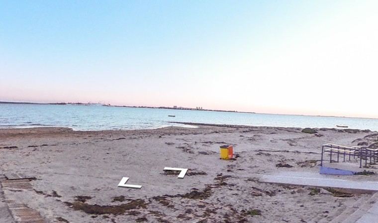 Impactante tragedia en Cádiz: Una bañista de 70 años pierde la vida en un ahogamiento inesperado