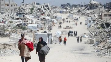Nuevo ataque israelí en Gaza deja más de 50 palestinos atrapados bajo los escombros