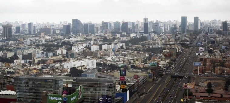 Perú promulga ley de amnistía que desata críticas por violaciones a derechos humanos