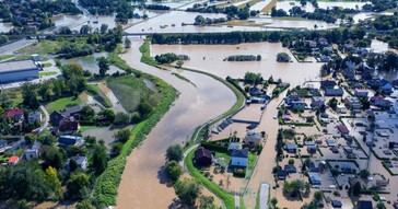 Seis detenidos en Polonia por fraude de 900,000 euros en compensaciones por inundaciones