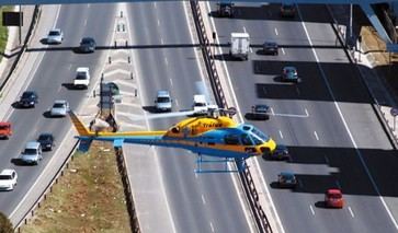 Dispositivo especial de tráfico para el puente del 15 de agosto en marcha