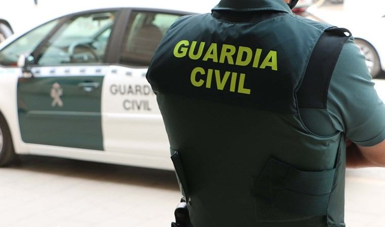 Impactante tragedia en Viñuela: Un muerto y cuatro heridos tras un choque devastador