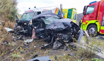 Una colisión entre una ambulancia y un turismo deja once heridos en Cuevas del Becerro