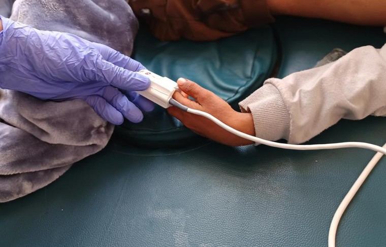 El sarampión pone en riesgo la vida de niños en Dhamar, Yemen